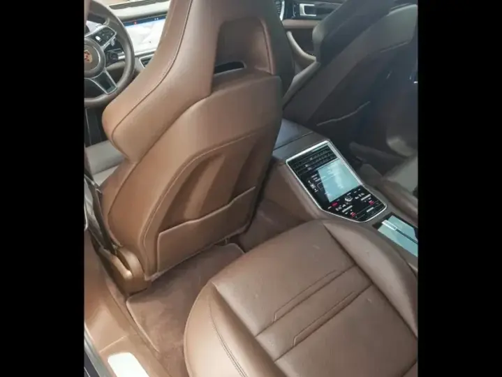Porsche Panamera 4 E-Hybrid Executive