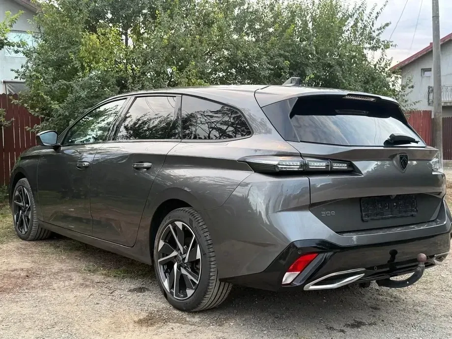 Peugeot 308 III BlueHDi 130 EAT8 Stop & Start Active Pack — imagine 3