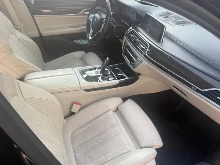 BMW Seria 7 G11/G12 740Ld xDrive
