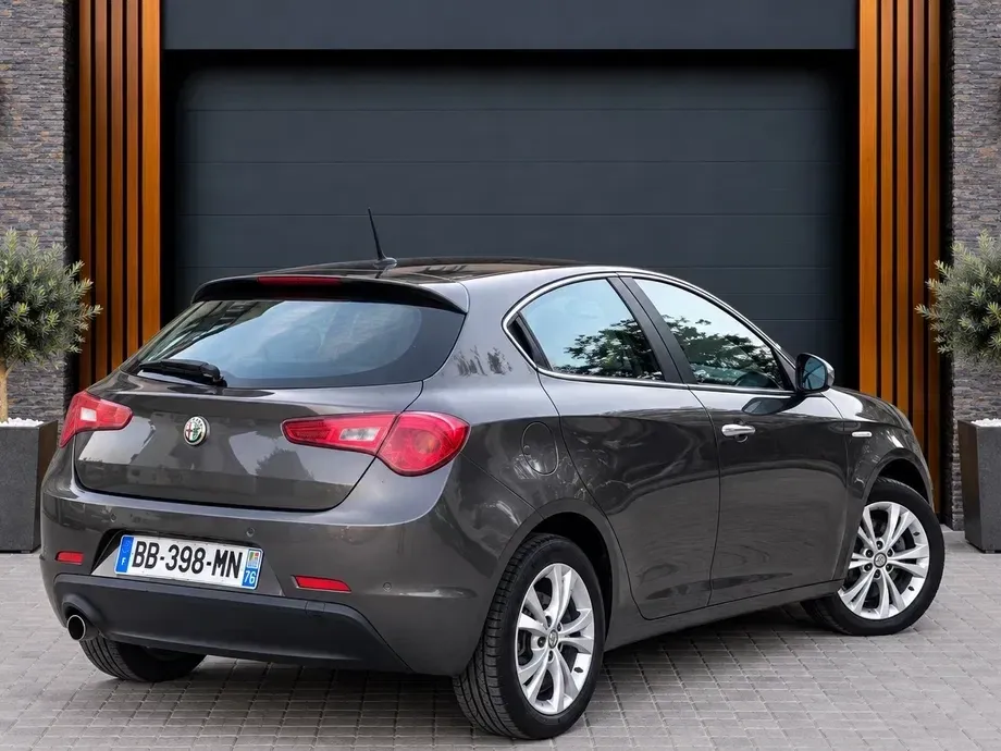 Alfa Romeo Giulietta 1.6 Mjet Distinctive — imagine 5