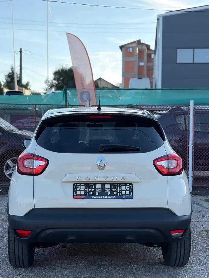 Renault Captur I TCe 90 LIMITED — imagine 6