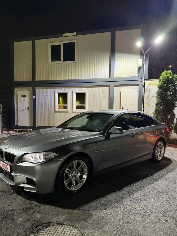 BMW Seria 5 F10/F11/F07 520d Sport-Aut. — imagine 3