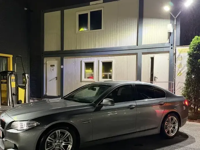 BMW Seria 5 F10/F11/F07 520d Sport-Aut.