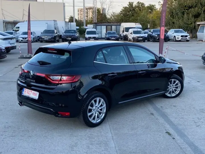 Renault Mégane ENERGY TCe 130 INTENS