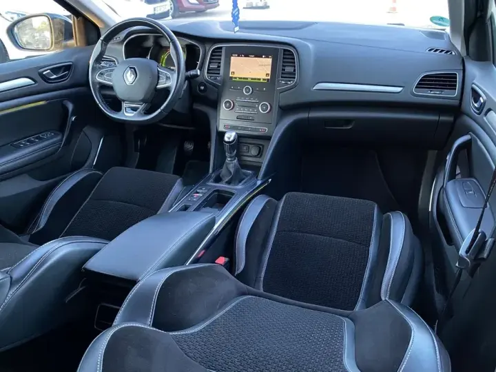 Renault Mégane ENERGY TCe 130 INTENS