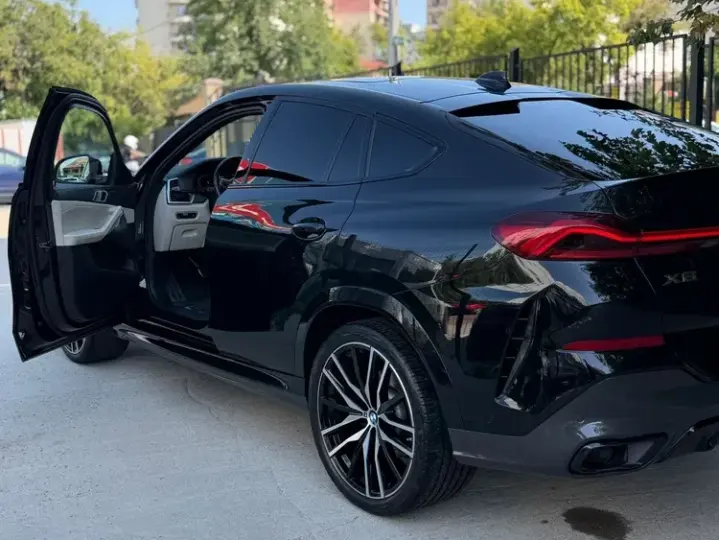 BMW X6