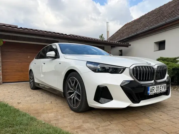 BMW Seria 5 G60/G61 520i Aut.