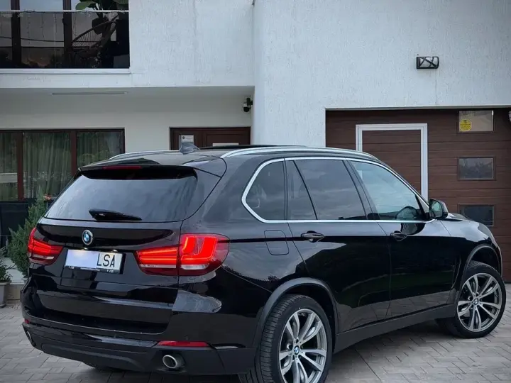 BMW X5 F15 xDrive30d Sport-Aut.