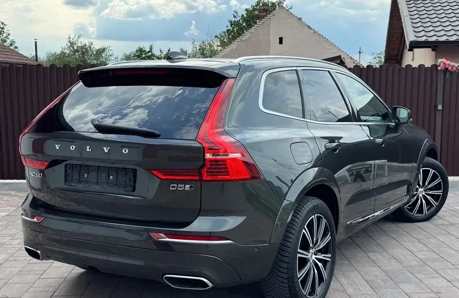 Volvo XC 60 II D5 AWD Inscription — imagine 6