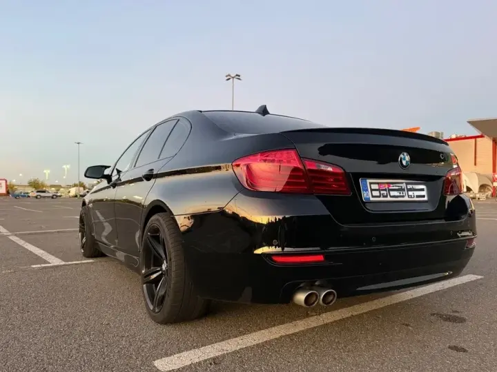 BMW Seria 5 F10/F11/F07 518d Aut.