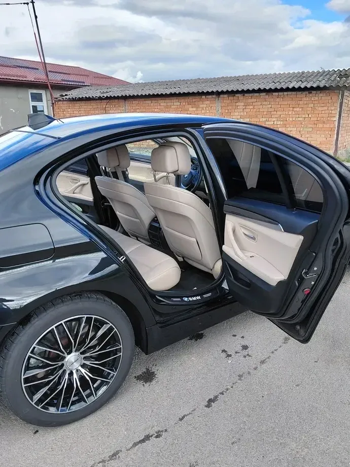 BMW Seria 5 F10/F11/F07 530d xDrive Aut. — imagine 3