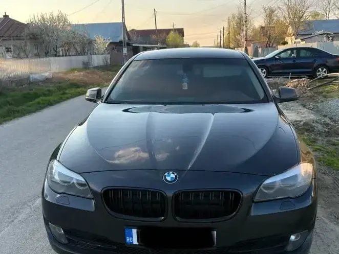 BMW Seria 5 F10/F11/F07 520d