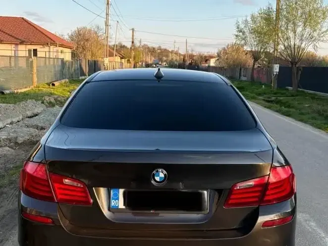 BMW Seria 5 F10/F11/F07 520d