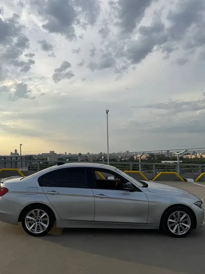 BMW Seria 3 F30/F31/F34 318d Aut. Luxury Line — imagine 6