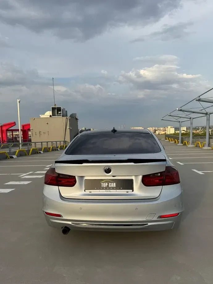 BMW Seria 3 F30/F31/F34 318d Aut. Luxury Line — imagine 4