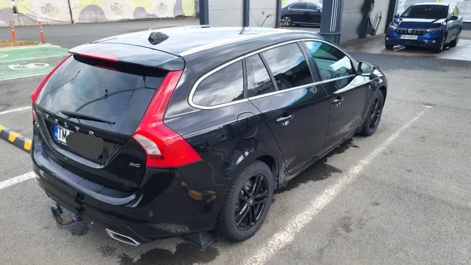 Volvo V60 I D5 AWD Geartronic Ocean Race — imagine 4