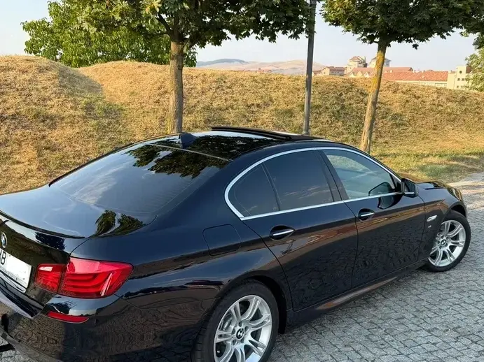 BMW Seria 5 F10/F11/F07 520d Sport-Aut.