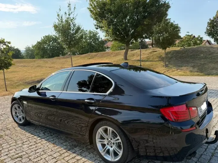 BMW Seria 5 F10/F11/F07 520d Sport-Aut.