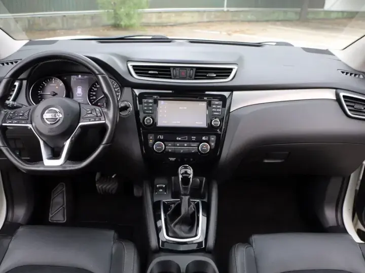 Nissan Qashqai II 1.6 DCI Xtronic TEKNA