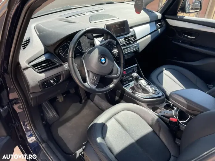BMW Seria 2 216d Advantage