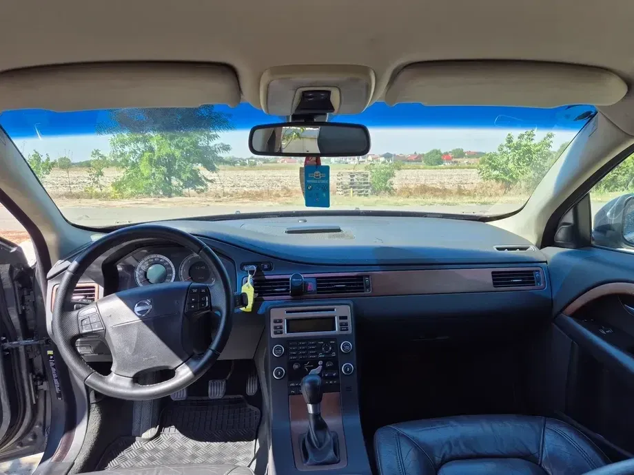 Volvo S80 II 2.0D Kinetic — imagine 2