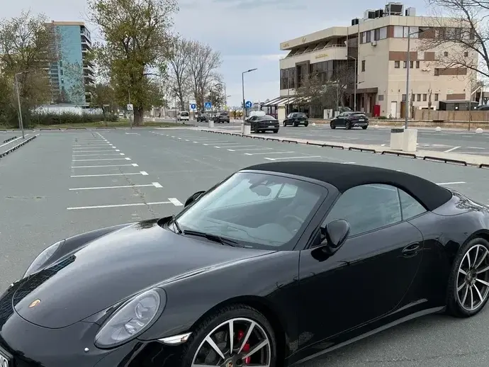 Porsche 911 Carrera 4S PDK