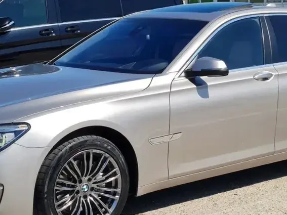 BMW Seria 7 F01/F02 730d xDrive