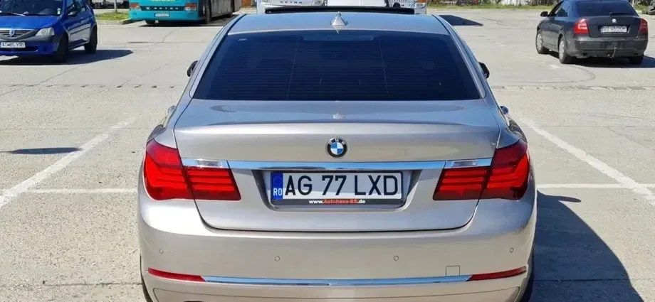 BMW Seria 7 F01/F02 730d xDrive — imagine 5