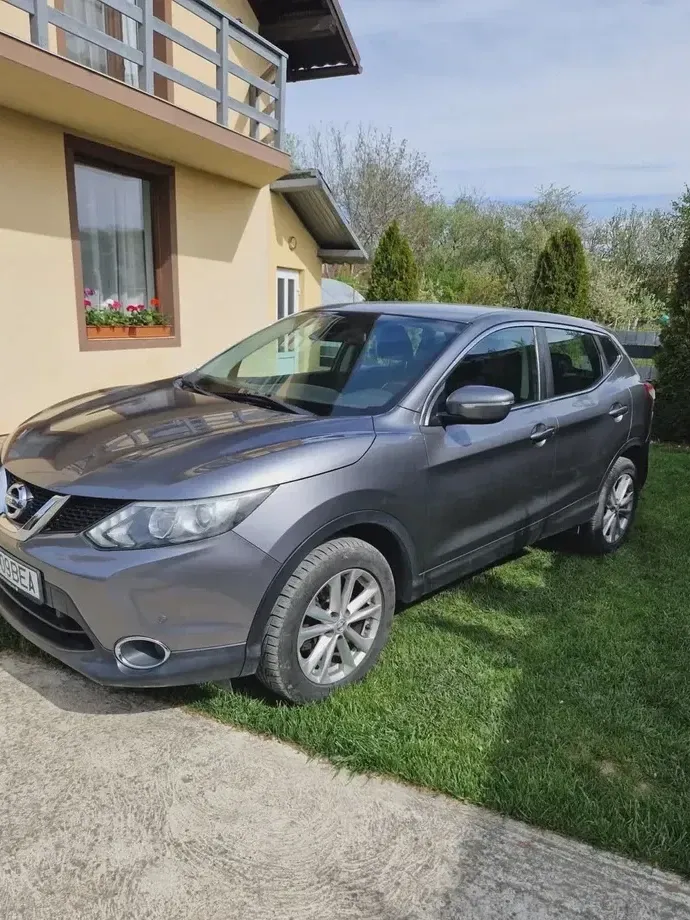 Nissan Qashqai II 1.6 DCI Start/Stop Tekna — imagine 3