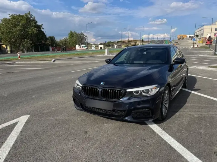 BMW Seria 5 G30/G31 520i AT