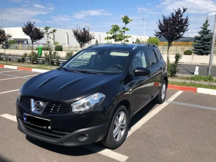 Nissan Qashqai+2