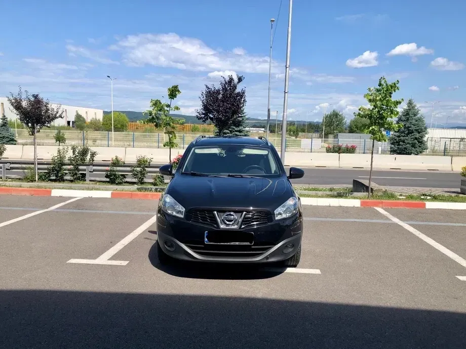 Nissan Qashqai+2 — imagine 2