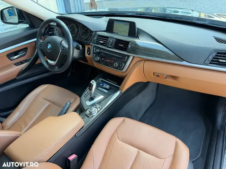 BMW Seria 3 F30/F31/F34 [2011 - 2019] 320d xDrive Aut. Luxury Line