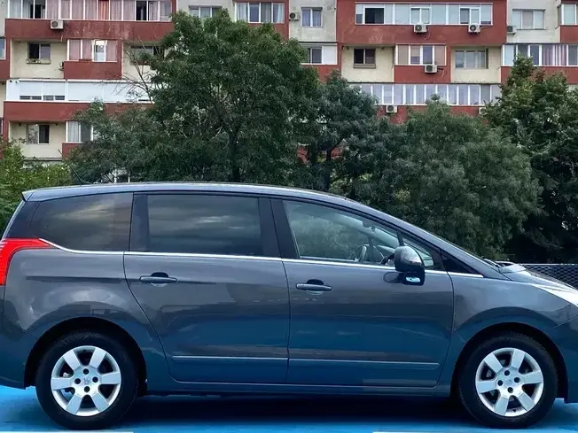 Peugeot 5008 1.6 VTI Confort Pack