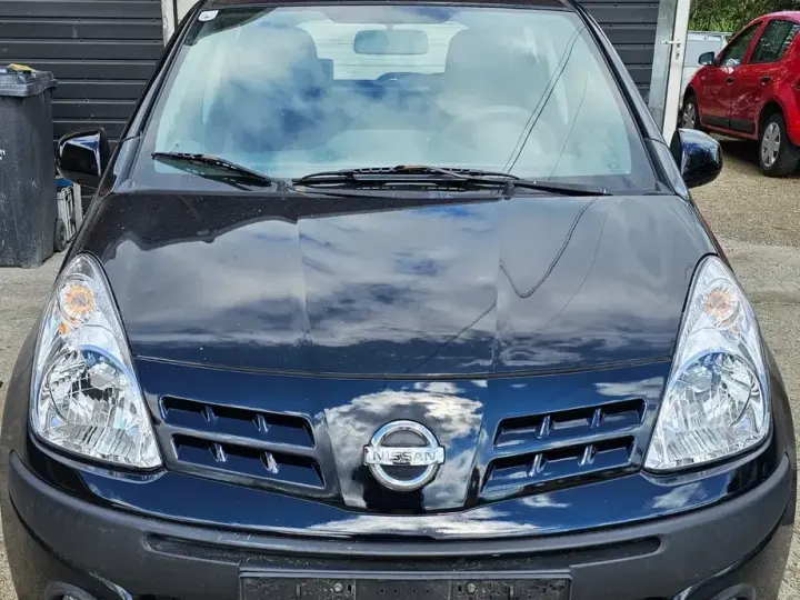 Nissan Pixo