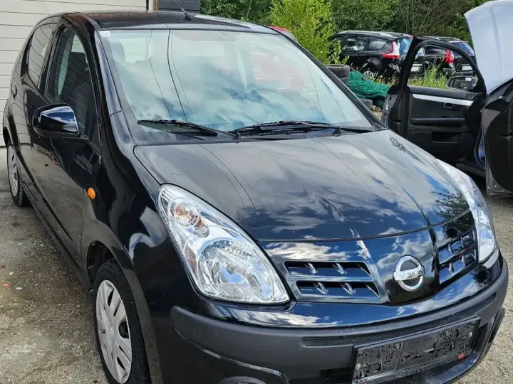 Nissan Pixo