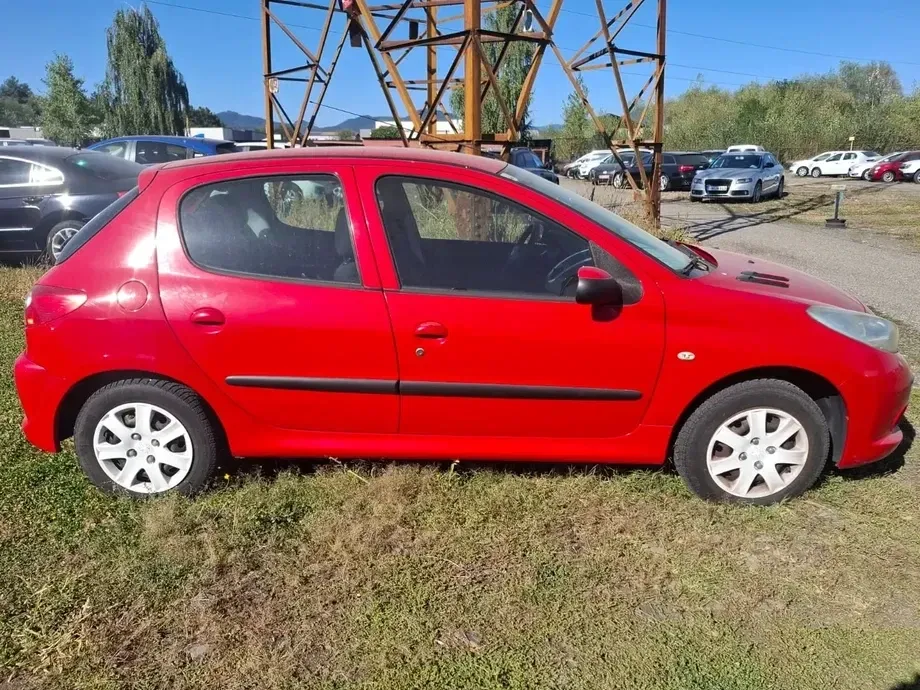 Peugeot 206+ — imagine 3