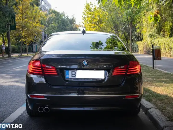 BMW Seria 5 F10/F11/F07 [2010 - 2017] 530d xDrive