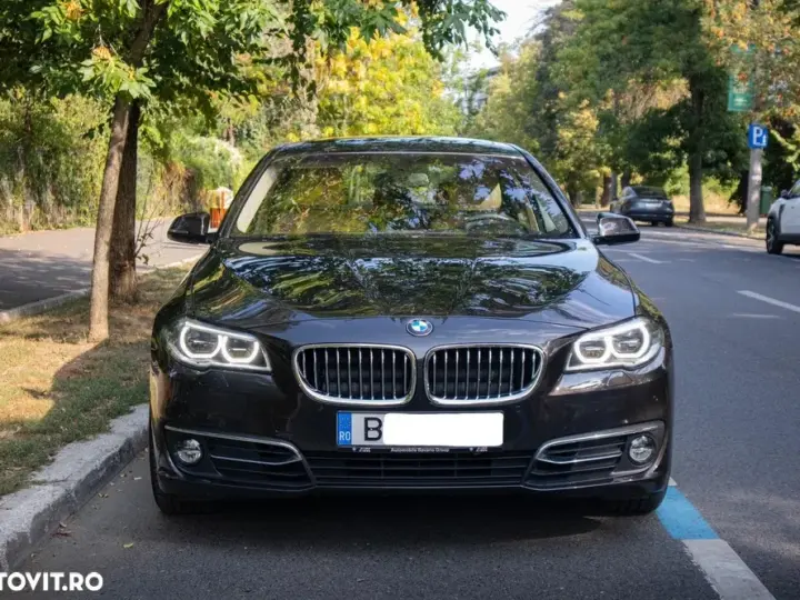 BMW Seria 5 F10/F11/F07 [2010 - 2017] 530d xDrive