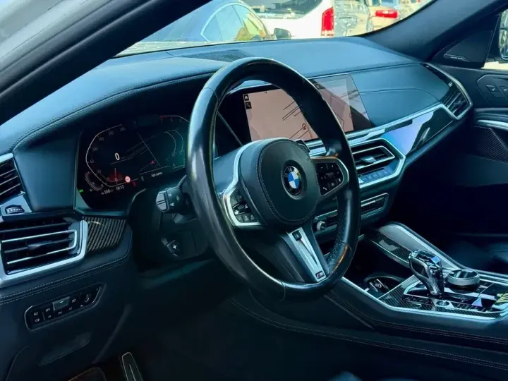 BMW X6 G06