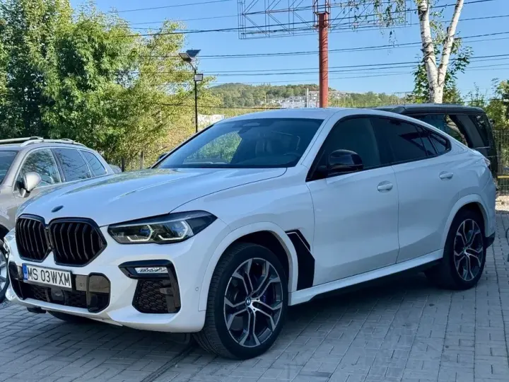 BMW X6 G06