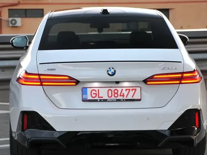 BMW Seria 5 G60/G61 520d xDrive AT MHEV