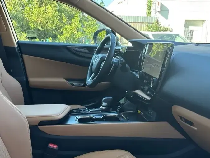 Lexus NX II 450h+ AWD CVT PHEV Executive