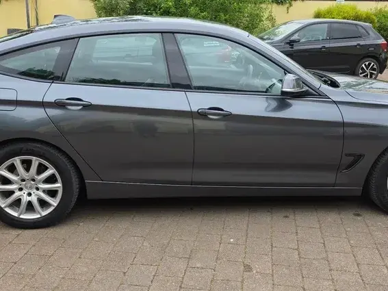 BMW Seria 3 F30/F31/F34 318d M Sport