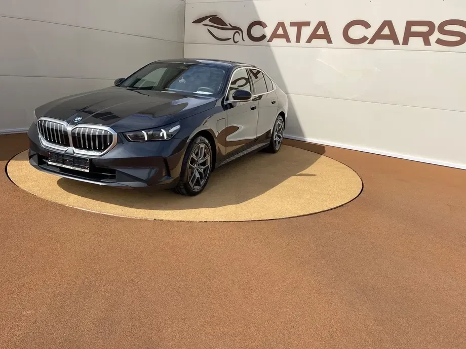 BMW Seria 5 G60/G61 530e Aut. — imagine 4
