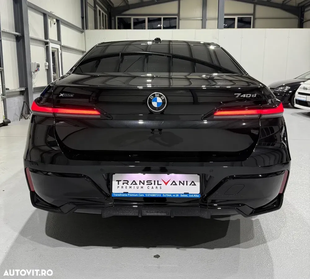 BMW Seria 7 G70 [2022-Prezent] — imagine 5
