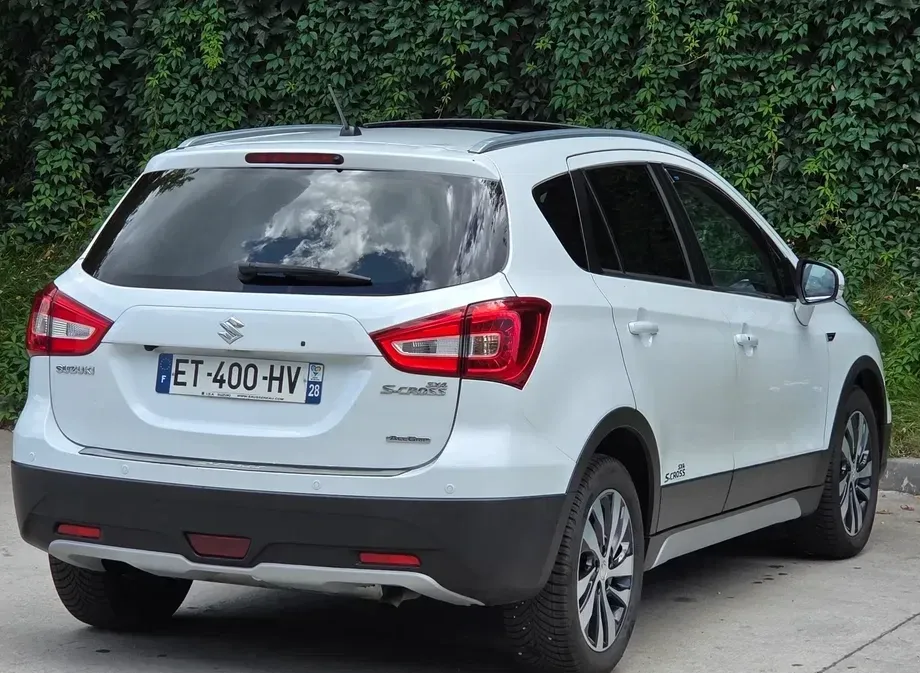 Suzuki S-Cross 1.6 DDIS ALLGRIP Luxus TCSS — imagine 6