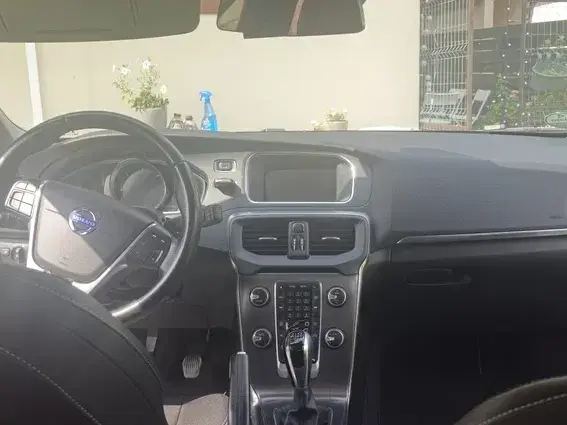 Volvo V40 II D2 Momentum