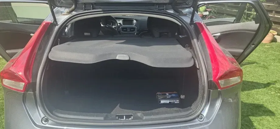 Volvo V40 II D2 Momentum — imagine 3