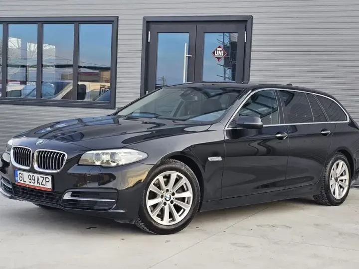 BMW Seria 5 520d AT